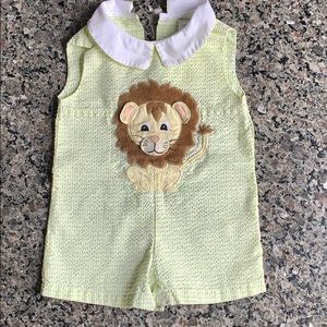 Lion jonjon with flip up mouth